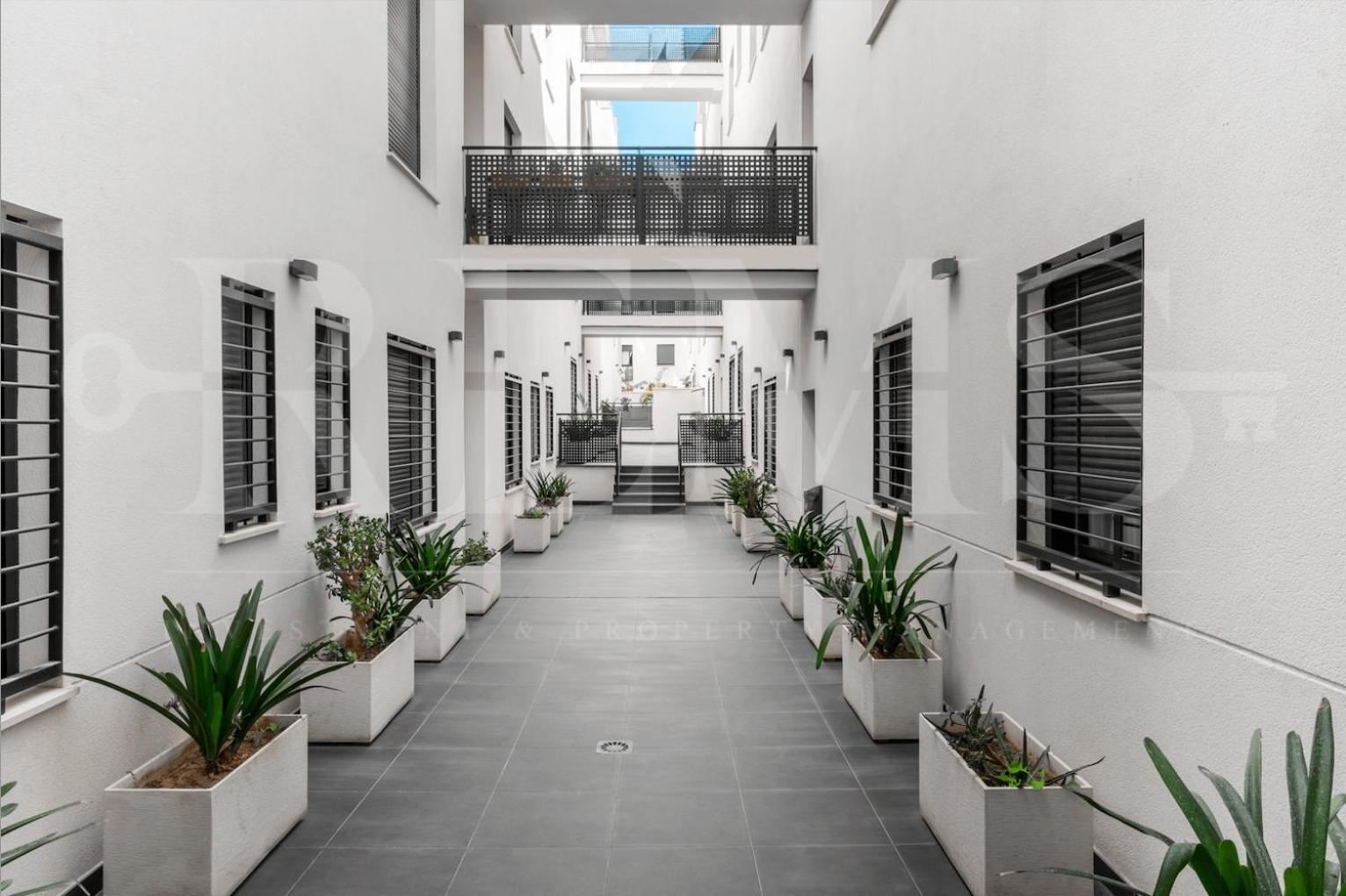 Industrial Studio In The City Center By Rems Málaga Buitenkant foto